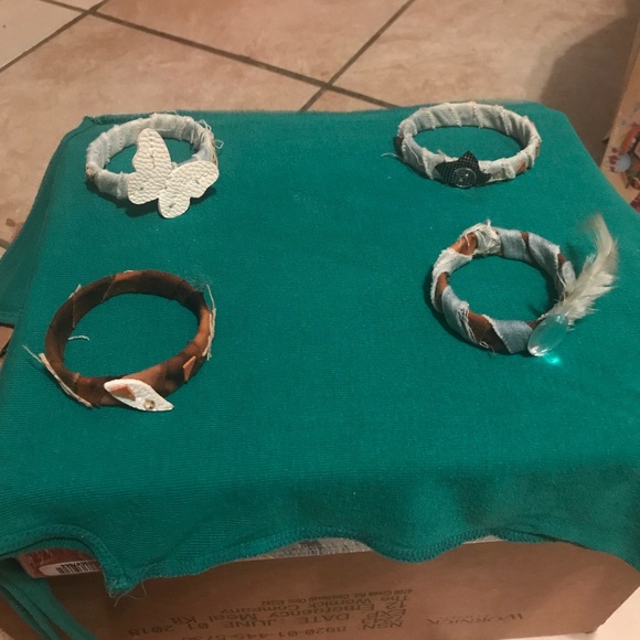 Bracelet - Picture 3 of 4